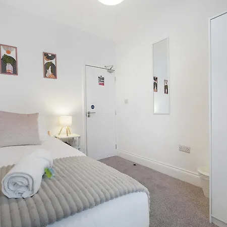 Modern Duplex 4br Thornaby By With Us