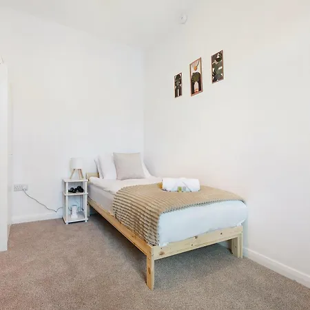 Modern Duplex 4br Thornaby By With Us * Hornby (Hambleton)