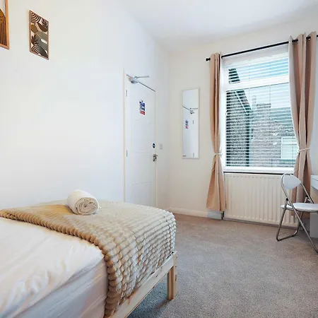 Modern Duplex 4br Thornaby By With Us *